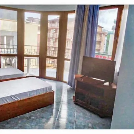 Aparthotel Vila Victoria Primorsko *