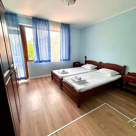Aparthotel Victoria *